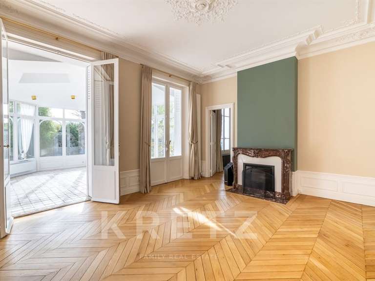 Mansion Fontainebleau - 8 bedrooms - 371m²