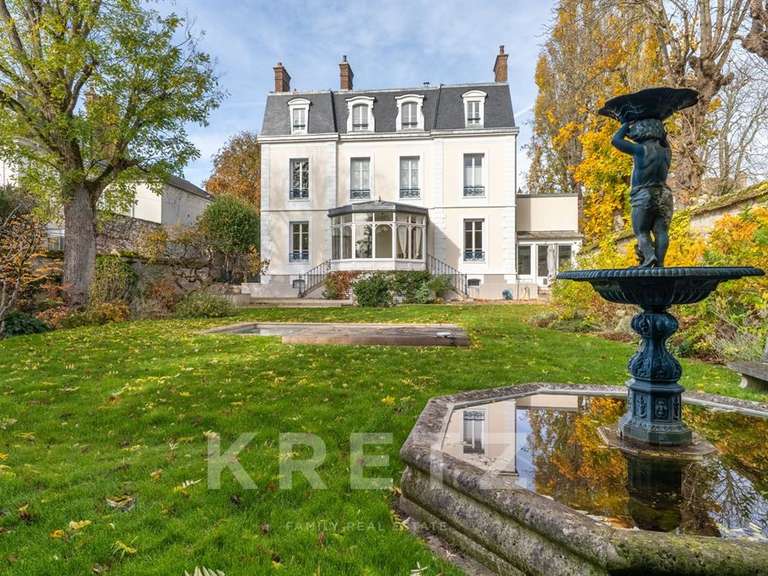 Mansion Fontainebleau - 8 bedrooms - 371m²