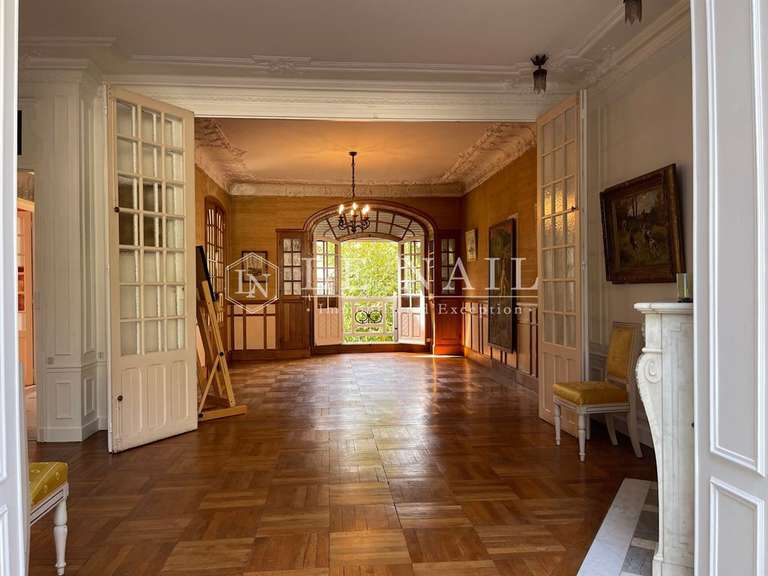 Maison Fontainebleau - 5 chambres - 300m²