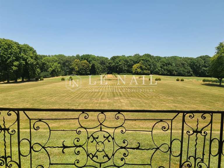 Château Fontenay-le-Comte - 6 chambres - 600m²