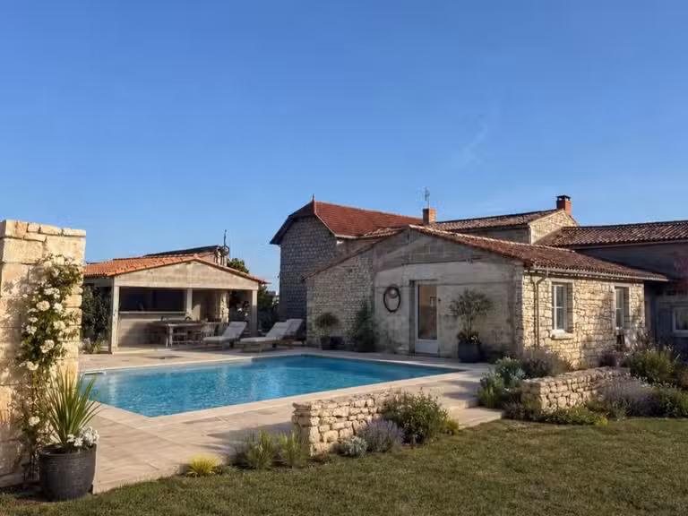 Maison Fontenay-le-Comte - 317m²