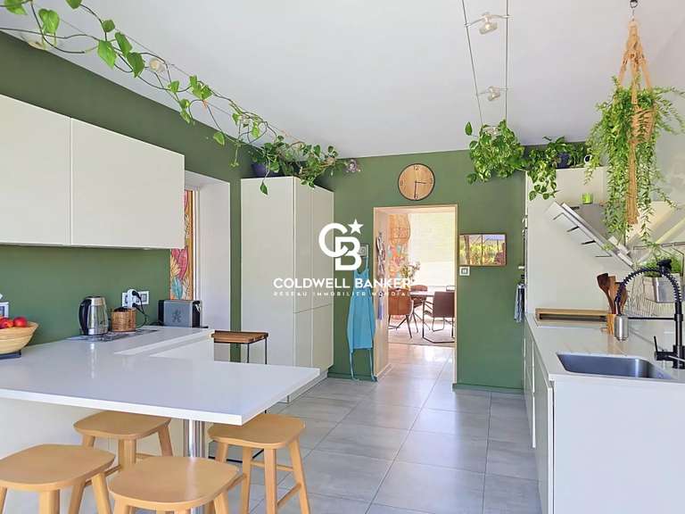 Maison Fontenay-le-Comte - 4 chambres - 250m²
