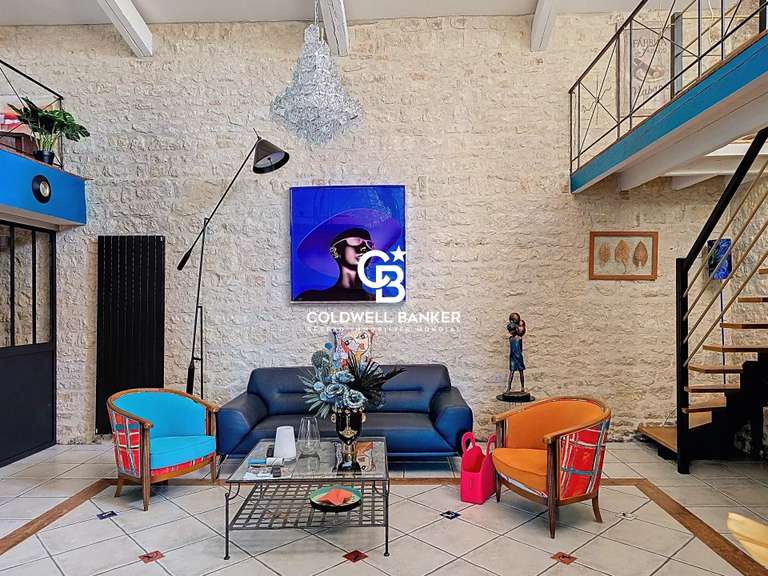 Maison Fontenay-le-Comte - 3 chambres - 259m²