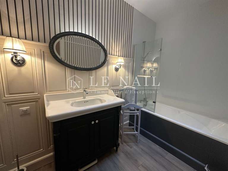 Propriété Fontenay-le-Comte - 7 chambres - 365m²