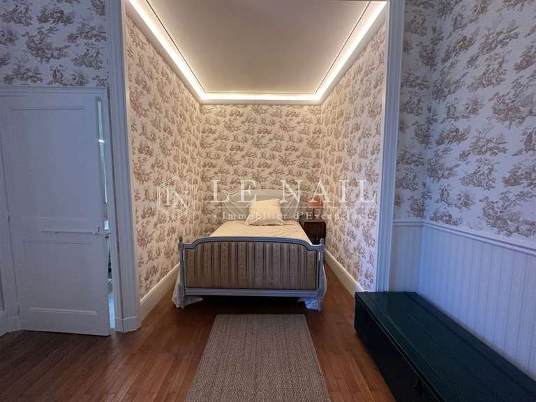 Propriété Fontenay-le-Comte - 7 chambres - 365m²