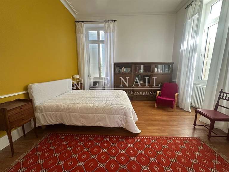 Propriété Fontenay-le-Comte - 7 chambres - 365m²
