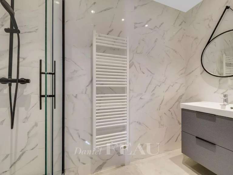 Maison Fontenay-le-Fleury - 4 chambres - 173m²