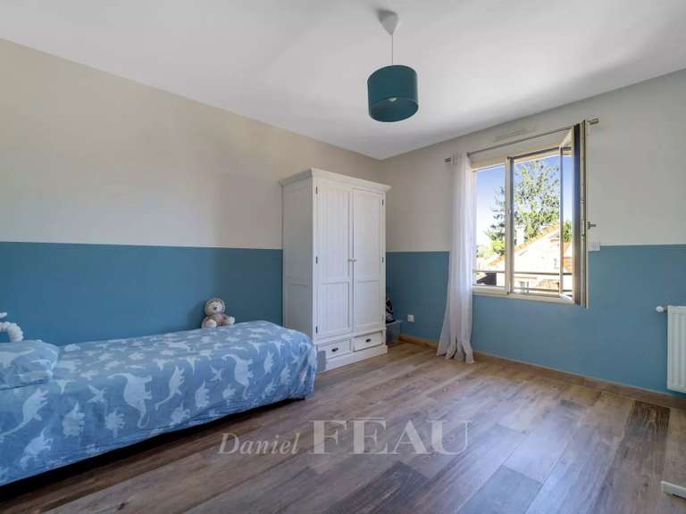 Maison Fontenay-le-Fleury - 4 chambres - 173m²