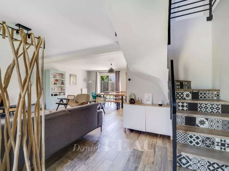 Maison Fontenay-le-Fleury - 4 chambres - 173m²