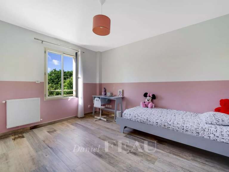Maison Fontenay-le-Fleury - 4 chambres - 173m²
