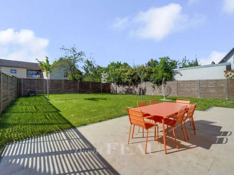 Maison Fontenay-le-Fleury - 4 chambres - 173m²