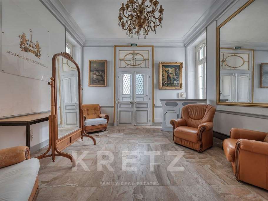 Castle Fontenay-le-Vicomte