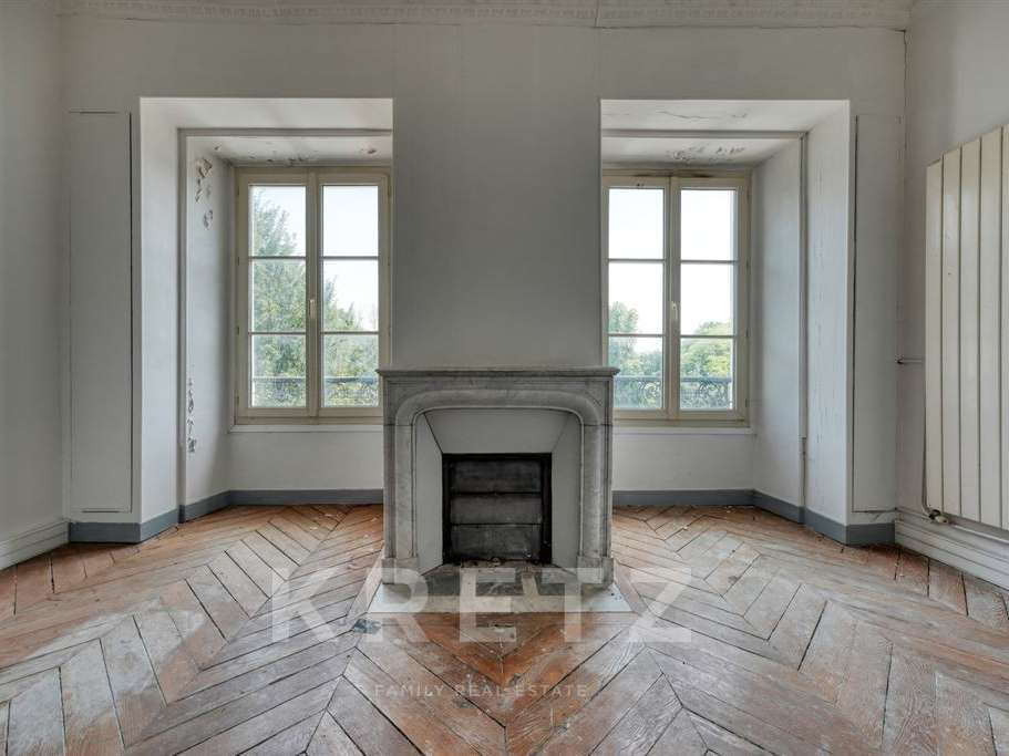 Castle Fontenay-le-Vicomte