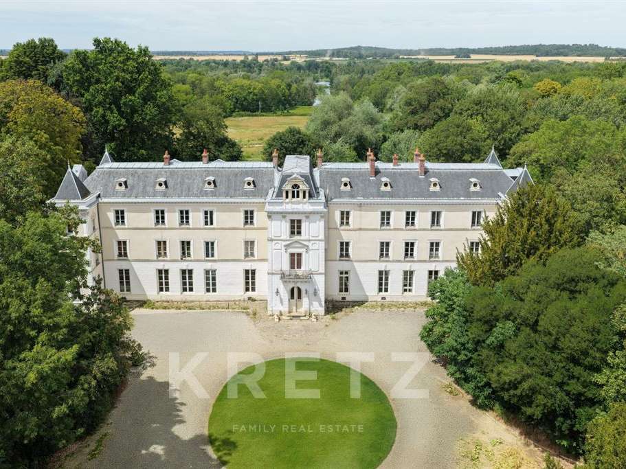 Castle Fontenay-le-Vicomte