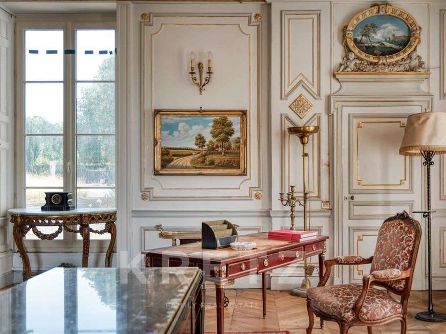 Castle Fontenay-le-Vicomte