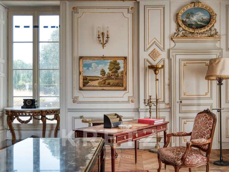 Château Fontenay-le-Vicomte - 1200m²