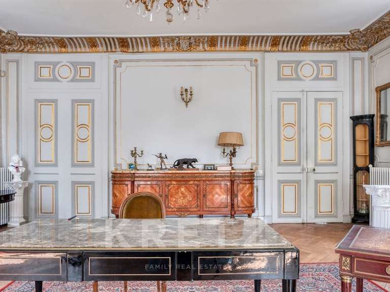 Château Fontenay-le-Vicomte - 1200m²