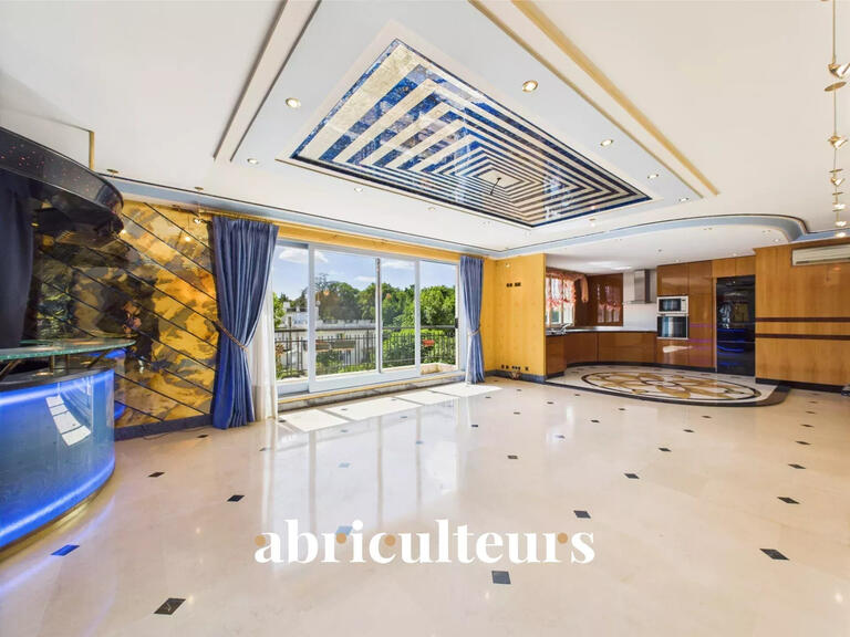 Apartment Fontenay-sous-Bois - 2 bedrooms - 211m²