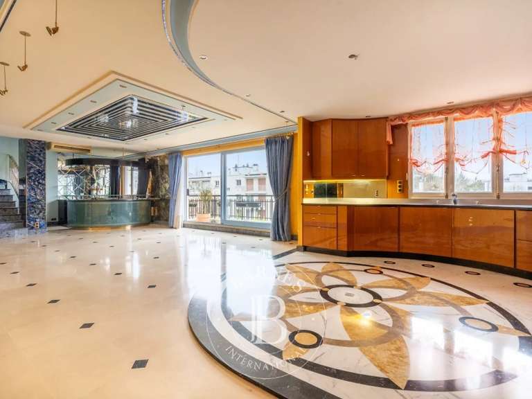 Apartment Fontenay-sous-Bois - 3 bedrooms - 265m²