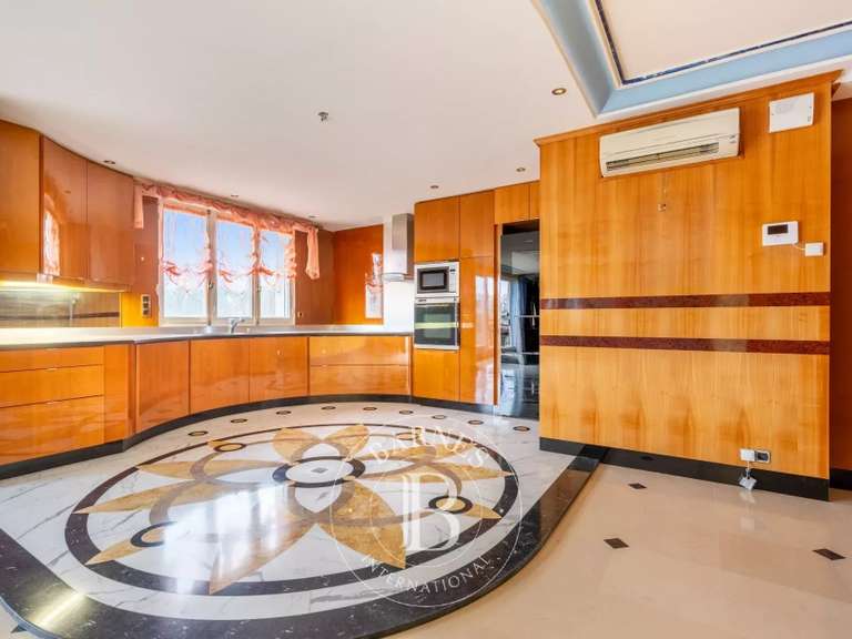 Apartment Fontenay-sous-Bois - 3 bedrooms - 265m²