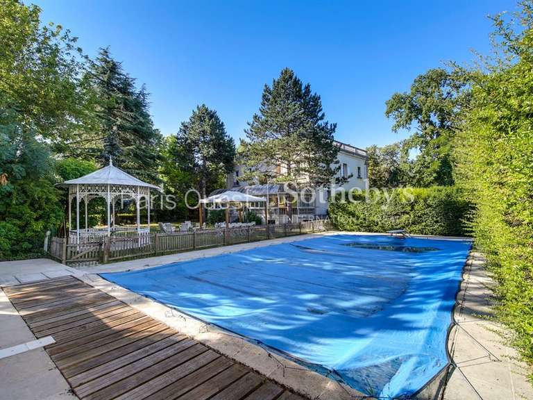 Hôtel particulier Fontenay-sous-Bois - 620m²