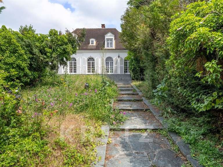 Maison Fontenay-sous-Bois - 5 chambres - 325m²
