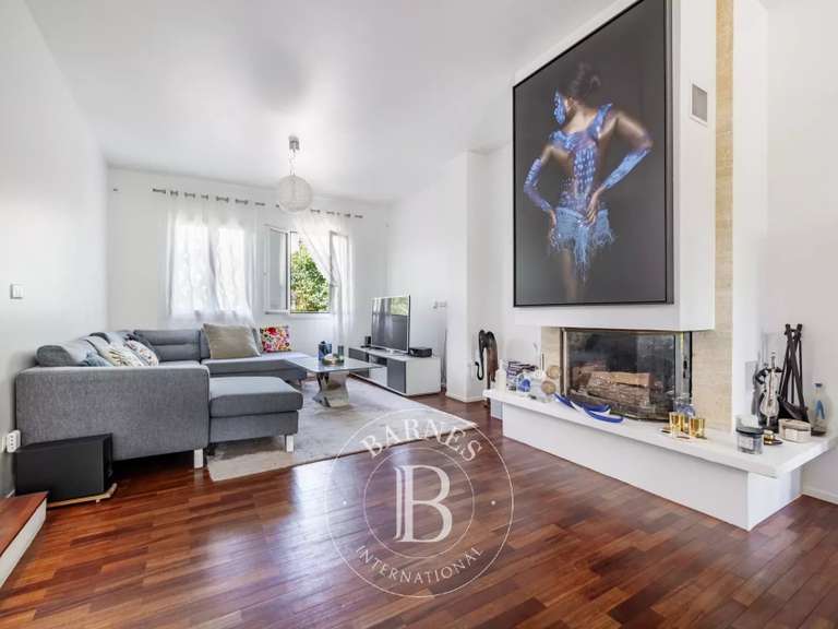 Maison Fontenay-sous-Bois - 5 chambres - 280m²