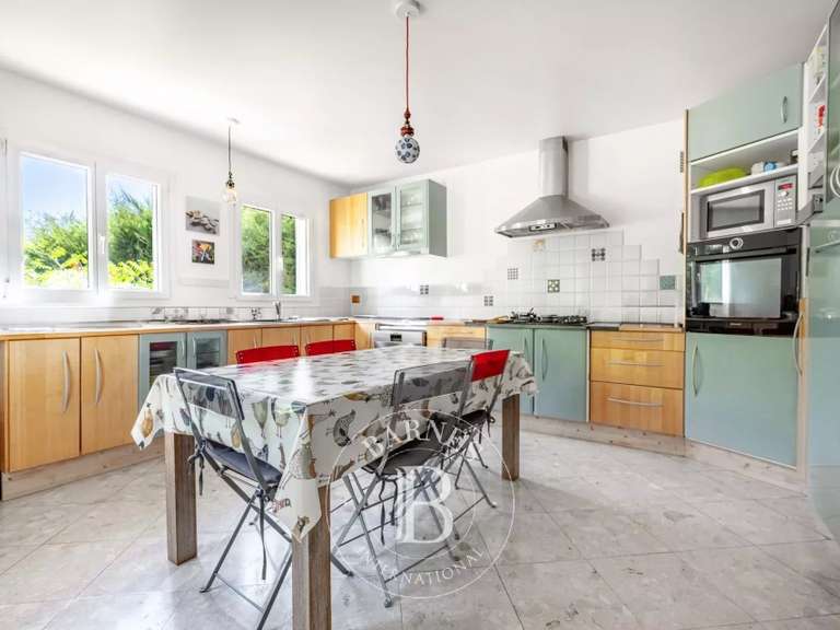 Maison Fontenay-sous-Bois - 5 chambres - 280m²