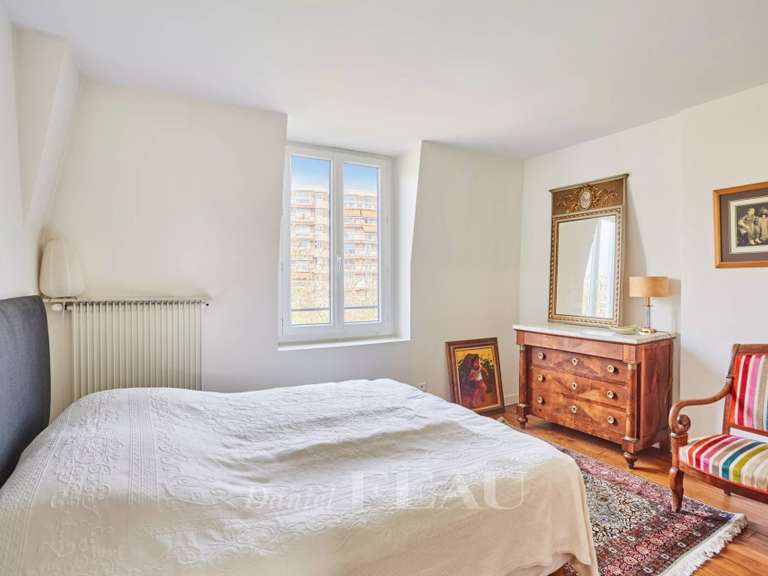 Maison Fontenay-sous-Bois - 6 chambres - 352m²