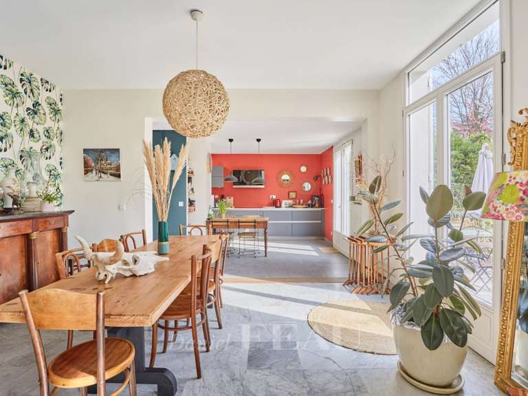 Maison Fontenay-sous-Bois - 6 chambres - 352m²
