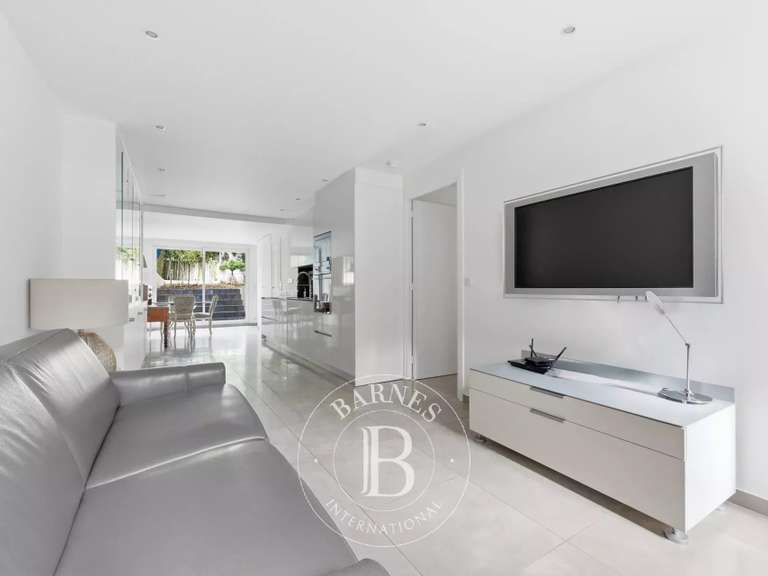 Maison Fontenay-sous-Bois - 6 chambres - 350m²