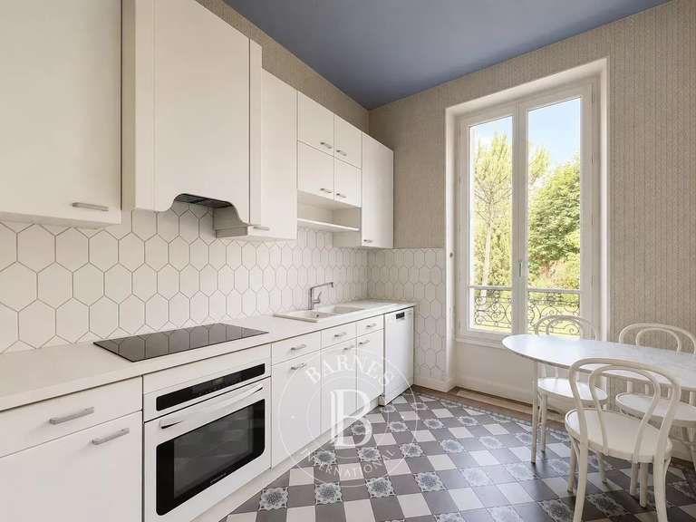 Maison Fontenay-sous-Bois - 5 chambres - 269m²