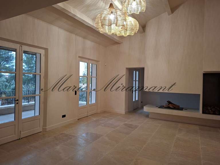Maison Fontvieille - 5 chambres - 300m²