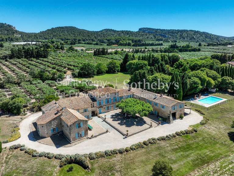 Maison Fontvieille - 17 chambres - 1400m²