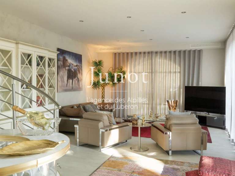 House Fontvieille - 8 bedrooms - 13000m²