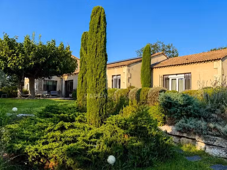 Maison Fontvieille - 5 chambres - 236m²