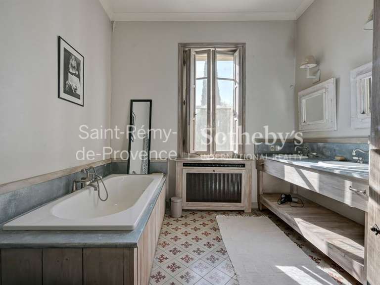 Maison Fontvieille - 6 chambres - 242m²