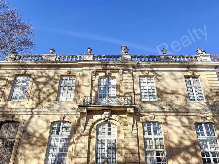Château Forcalquier - 19 chambres - 2200m²