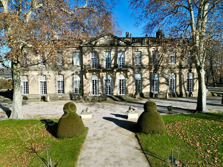 Château Forcalquier - 19 chambres - 2200m²