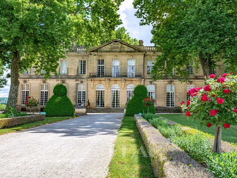 Château Forcalquier - 9 chambres - 2714m²