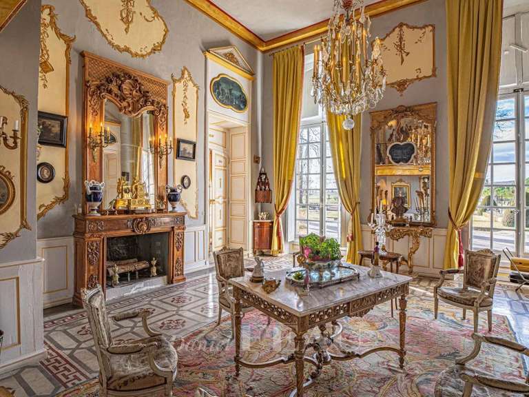 Château Forcalquier - 9 chambres - 2714m²