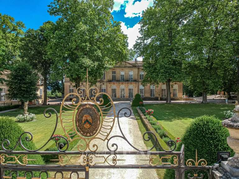 Château Forcalquier - 9 chambres - 2714m²