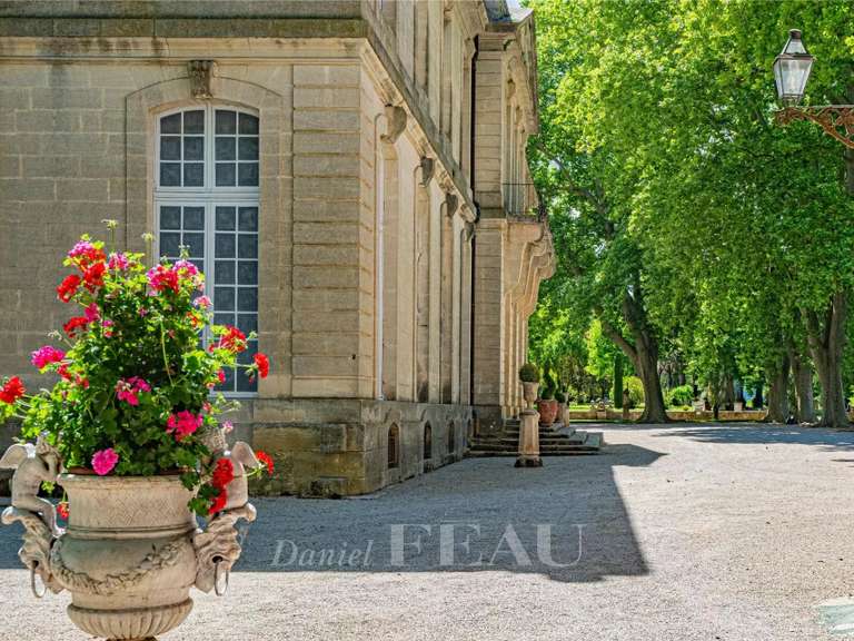 Château Forcalquier - 9 chambres - 2714m²