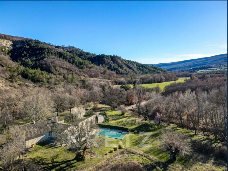 Maison Forcalquier - 6 chambres - 600m²