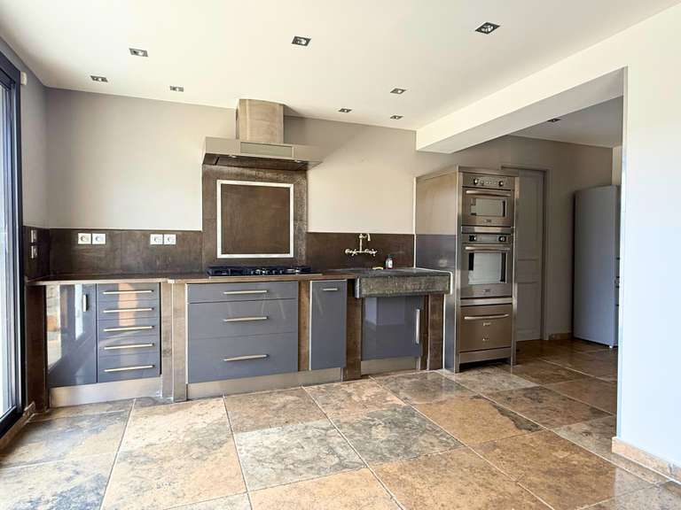 Maison Forcalquier - 6 chambres - 413m²