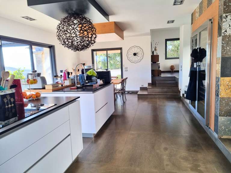 Maison Forcalquier - 6 chambres - 413m²