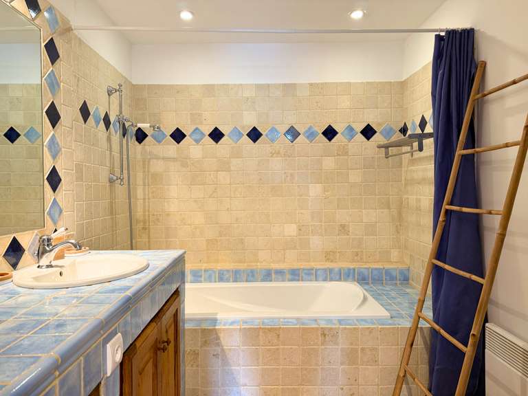 Maison Forcalquier - 9 chambres - 500m²