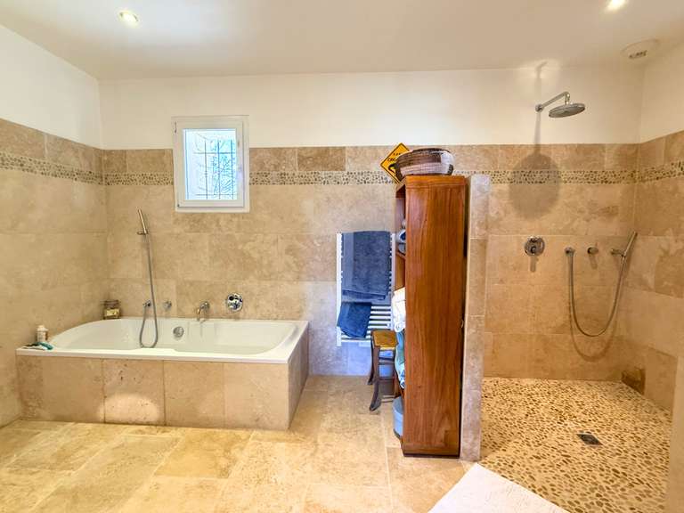 Maison Forcalquier - 5 chambres - 240m²