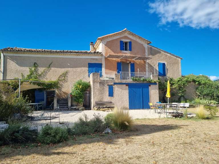 Maison Forcalquier - 6 chambres - 206m²