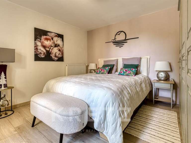 Maison Forcalquier - 4 chambres - 270m²